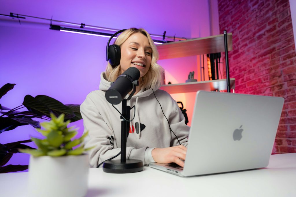 Creator Monetization Hub: Courses, Community & Downloads | Kourses