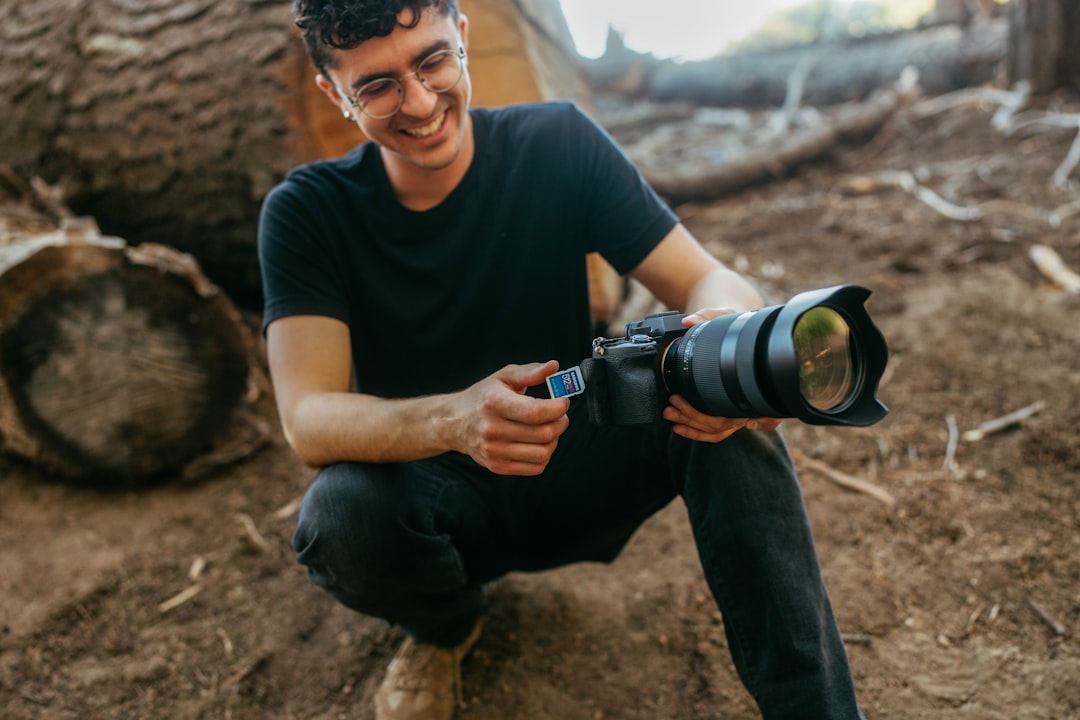 photo-1756143059808-98728353519d